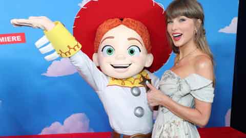 taylor-swift-steals