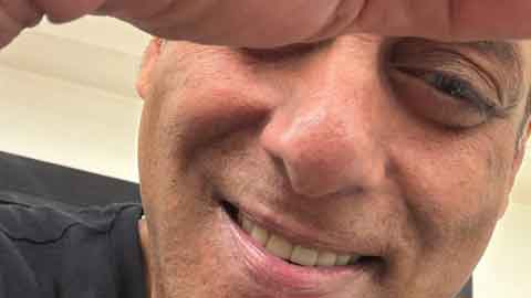 "Zor Se Sorry Bolo!": Salman Khan Defuses High-Stakes Paparazzi Row with a Laugh!