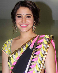 Anushka Sharma at Aamir Khan Diwali Party 2013