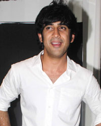 Amit Sadh at Amit Sadh Birthday Bash