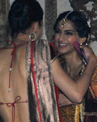 Sonam Kapoor at Anil Kapoor Diwali Party