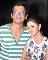 Sunil Grover and Rashmi Desai Sunil Grover and Rashmi Desai