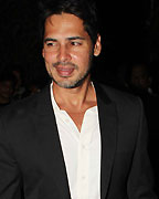 Dino Morea at Dewans Christmas Bash