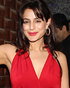 Amisha Patel at Dewans Christmas Bash