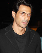 Arjun Rampal at Dewans Christmas Bash