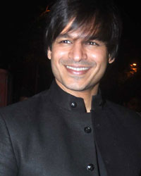 Vivek Oberoi at Ekta Kapoor Diwali Bash 2013