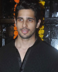 Sidharth Malhotra at Ekta Kapoor Diwali Bash 2013