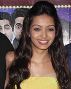 Gaelyn Mendonca, Kunaal Roy Kapur, Pooja Salvi, Ayushmann Khurrana, and Evelyn Sharma