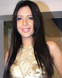 Rozlyn Khan at Rozylin Khan Birthday Bash