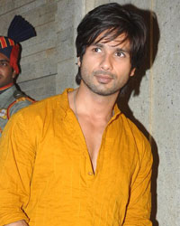 Shahid Kapoor at Shahid Snapped at Diwali Party