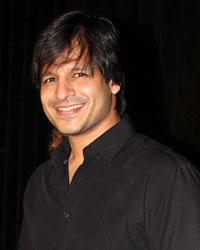 Vivek Oberoi at Shahid Snapped at Diwali Party