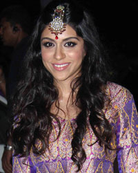 Zoa Morani at Shirin and Udhay Wedding Reception