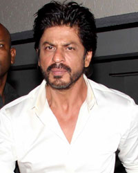 Shah Rukh Khan at Success Party of Ki and Ka Film