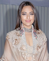 Sonakshi Sinha at Wedding Reception of Azhar Morani