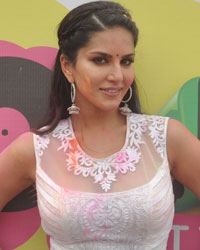 Sunny Leone at Zoom Holi Party 2014