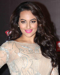 Sonakshi Sinha at 20th Annual Life OK Screen Awards