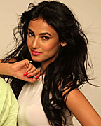 Neil Mukesh and Sonal Chauhan Neil Mukesh and Sonal Chauhan