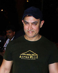 Aamir Khan at Aamir Snapped at Khar Gymkhana