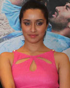 Aashiqui 2 cast unveils RIO collection at Reliance Trendz Store