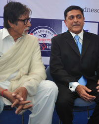 Amitabh Bachchan and Jaya Bachchan Amitabh Bachchan and Jaya Bachchan