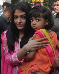 Aishwarya Rai Bachchan and Aaradhya