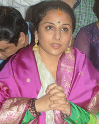 Vidya Balan at Aishwarya and Vidya Visit Kings Circle Ganpati