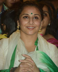 Vidya Balan at Aishwarya and Vidya Visit Kings Circle Ganpati