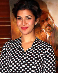 Nimrat Kaur at Akshay Kumar Promote Film Airlift