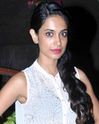 Sarah Jane Dias at All India Achievers Awards 2013