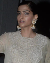 Sonam Kapoor at Anil Kapoor Celebrates Ganesh Festival