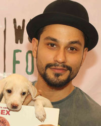 Kunal Khemu at Animal Adoption Drive