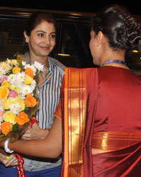 Anushka Sharma at Anushka Snapped at Airport