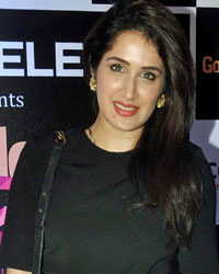 Sagarika Ghatge at Art Week 2015 by Jaideep Mehrotra