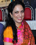 Asha Bhosle Receive Hridayanath Mangeshkar Award