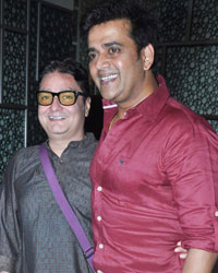Vinay Pathak and Ravi Kishan