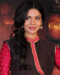 Sara Loren at Barkhaa Movie Press Meet