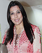 Pooja Bedi at Bhavna Jasra Photo Exhibition