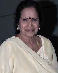 Usha Nadkarni Usha Nadkarni