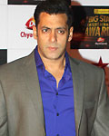 Salman Khan at Big Star Entertainment Awards 2012