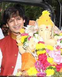 Vivek Oberoi at Bollywood Celebrates Ganesh Festival