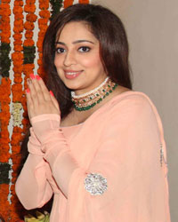 Nidhi Dutta at Bollywood Celebrates Ganesh Festival