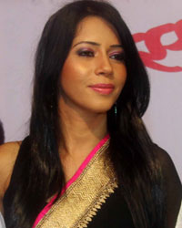 Rozlyn Khan and Manoj Joshi