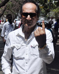 Bollywood Stars Cast their Votes
