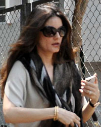 Bollywood Stars Cast their Votes