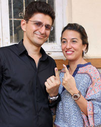 Bollywood Stars Cast their Votes