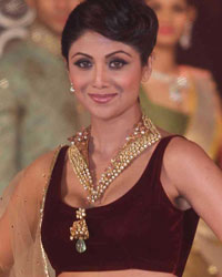 Shilpa Shetty at Bullion and Jewellery Awards 2013