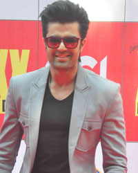 Manish Paul at CCL 2015 Red Carpet