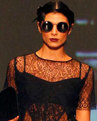 A model presents a creation by Colombian designer Beatriz Camacho during Cali Exposhow