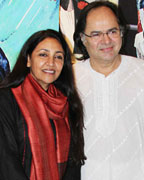 Deepti Naval and Farooq Shaikh