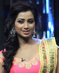 Shreya Ghoshal at Chennai Express Promotion on Indian Idol Junior